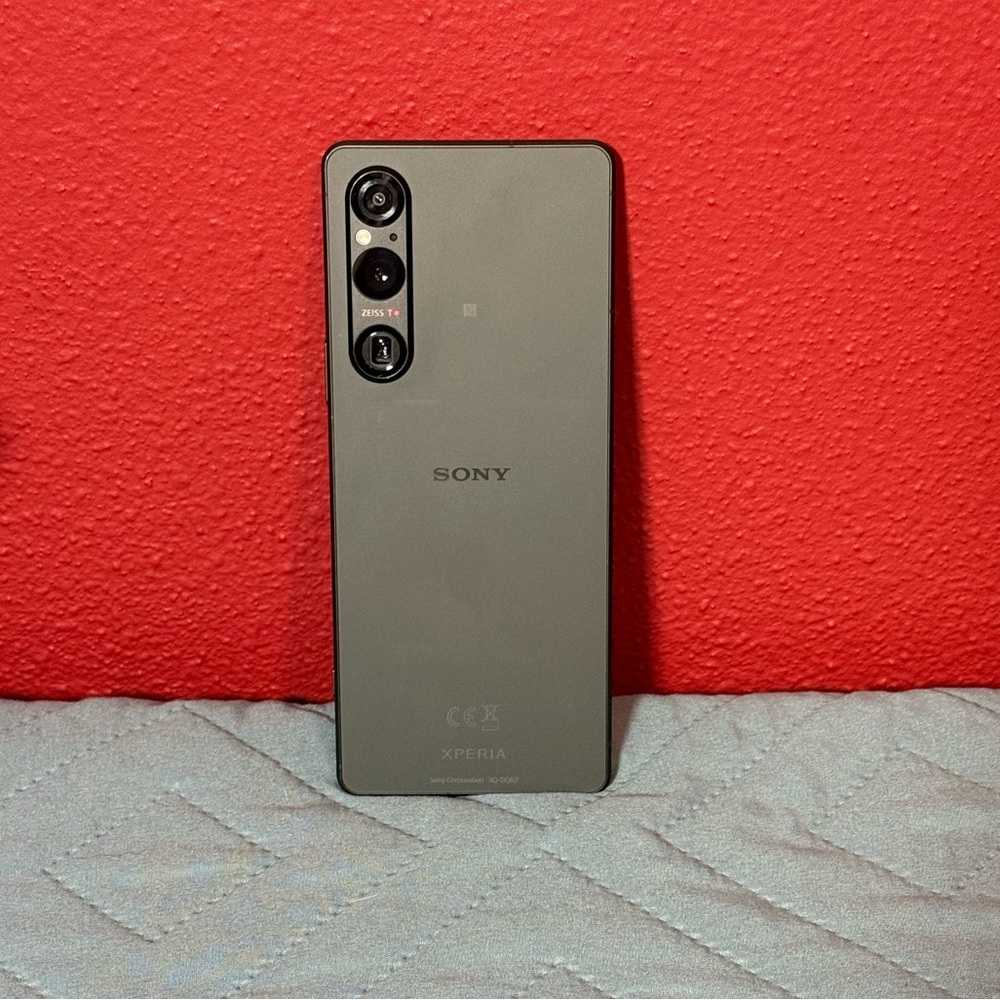 Sony XPERIA 1 V Dual Sim Unlocked 256GB - Picture 4 of 8